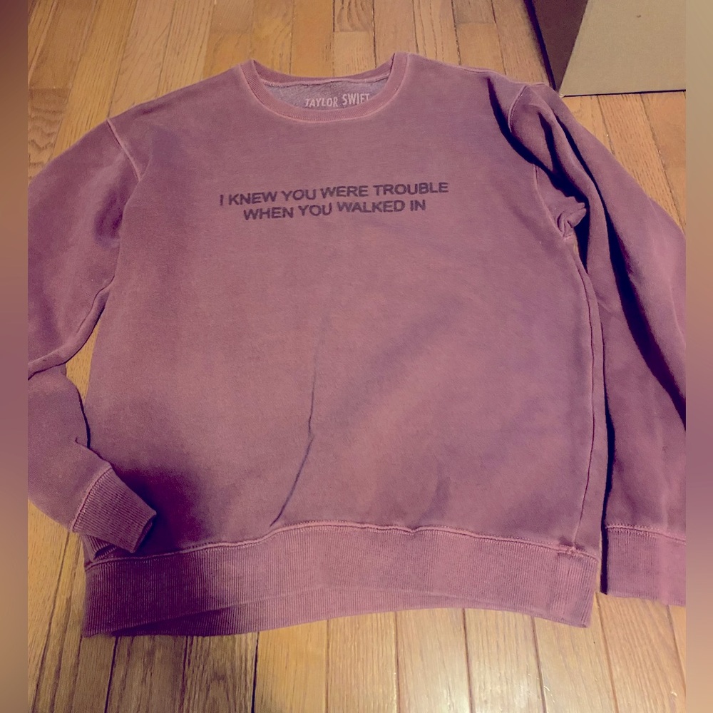 Taylor Swift Urban Outfitters Collab, Red (Taylor’s V… Gem